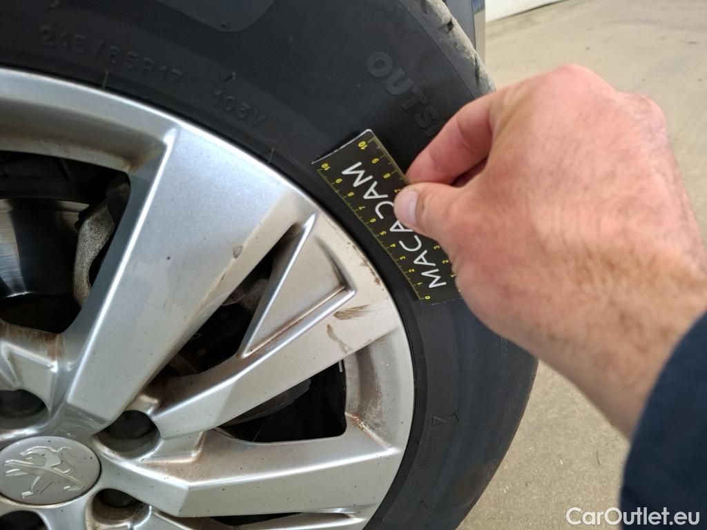  Peugeot  3008  II Active Pack 1.5 HDi 130CV BVA8 E6d #12