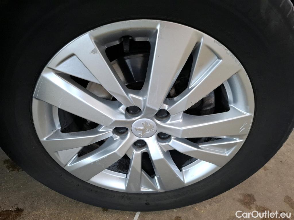  Peugeot  3008  Active Pack 1.5 HDi 130CV BVA8 E6d #14