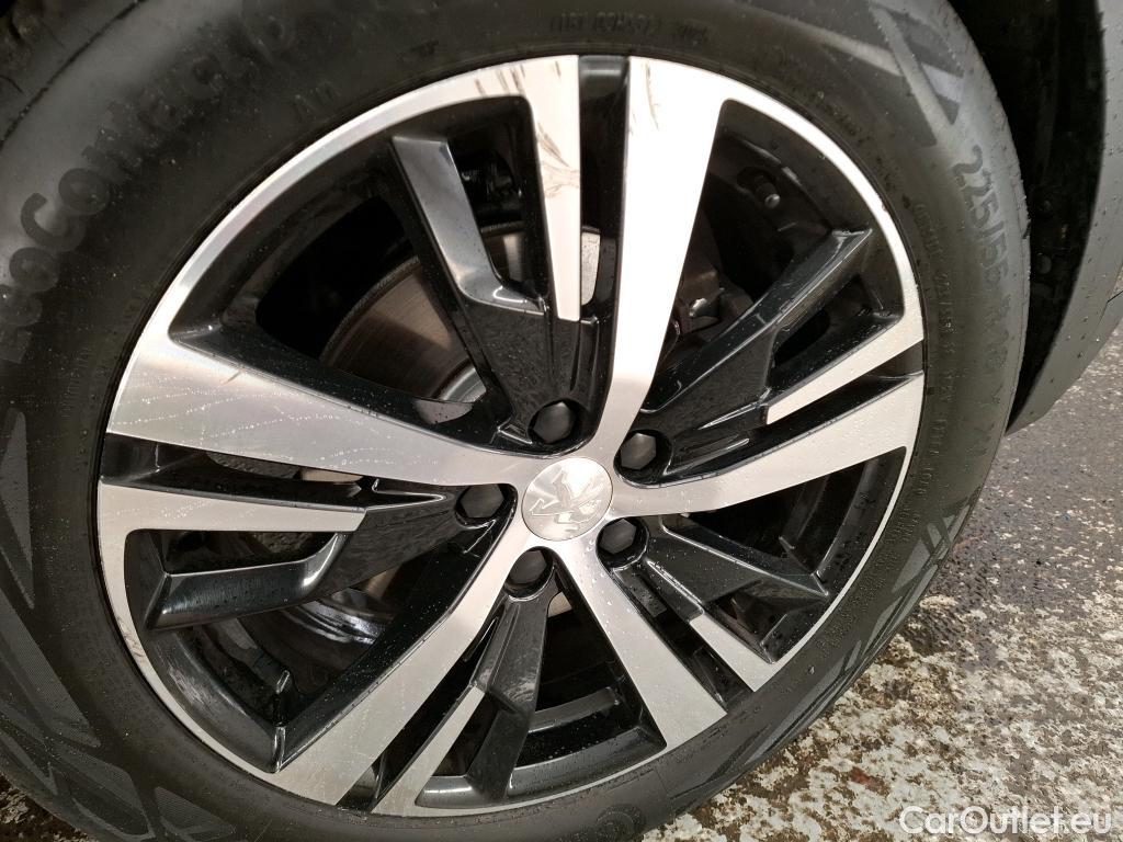  Peugeot  3008 PEUGEOT  / 2020 / 5P / SUV BlueHDi 130 S&S EAT8 GT #19