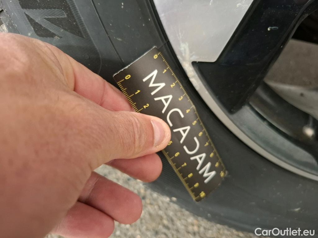  Peugeot  2008  Allure Business 1.5 HDi 110CV BVM6 E6d #51