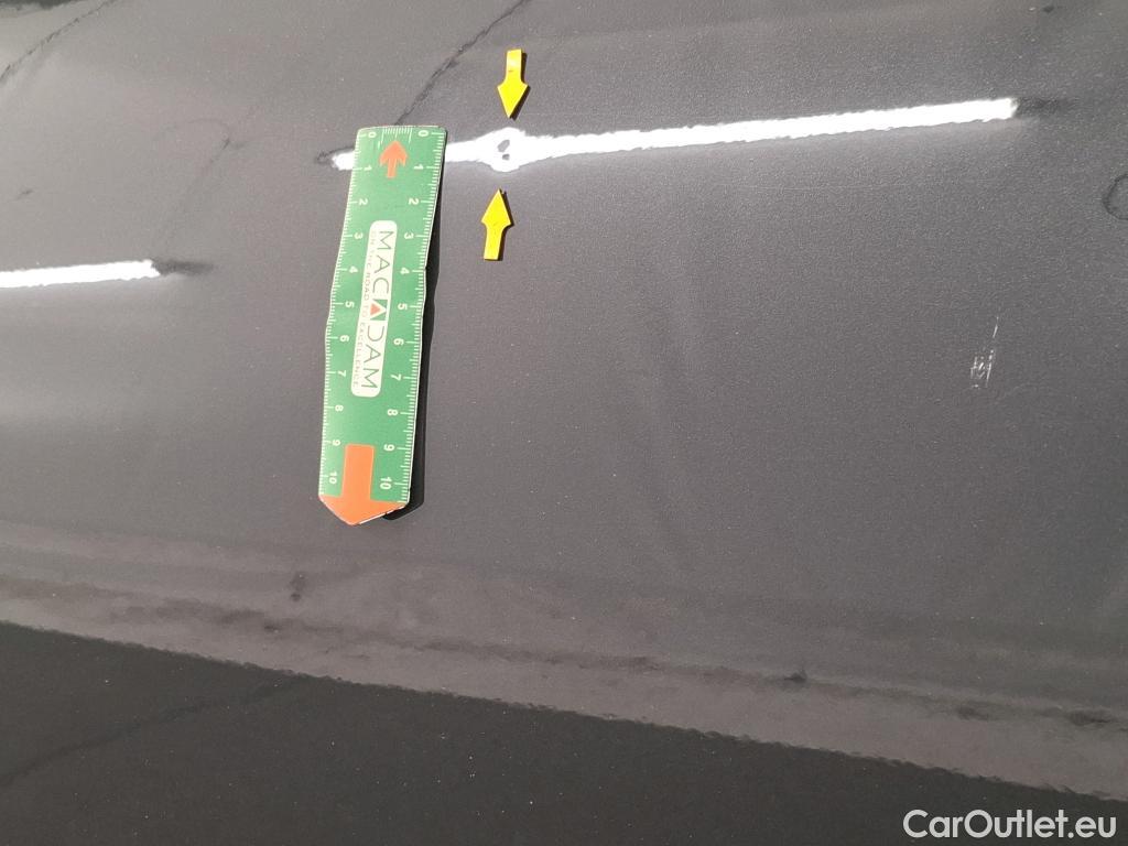  KIA  XCeed KIA  / 2019 / 5P / Crossover 1.6 GDI ISG ISG PHEV ACTIVE BUS DCT6 #35