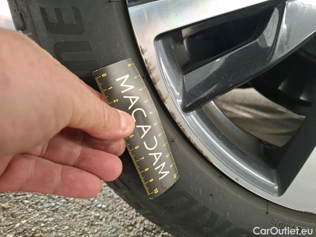  Peugeot  3008  Allure Business 1.5 HDi 130CV BVA8 E6d #24