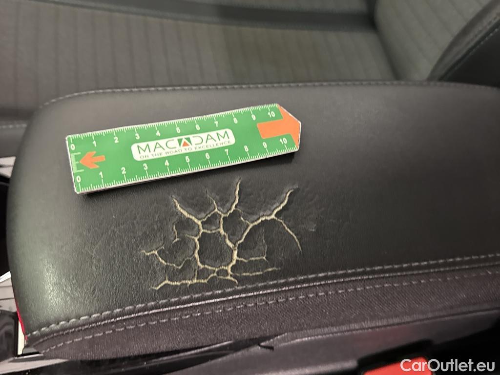  Peugeot  2008  Allure Business 1.5 HDi 110CV BVM6 E6d #9