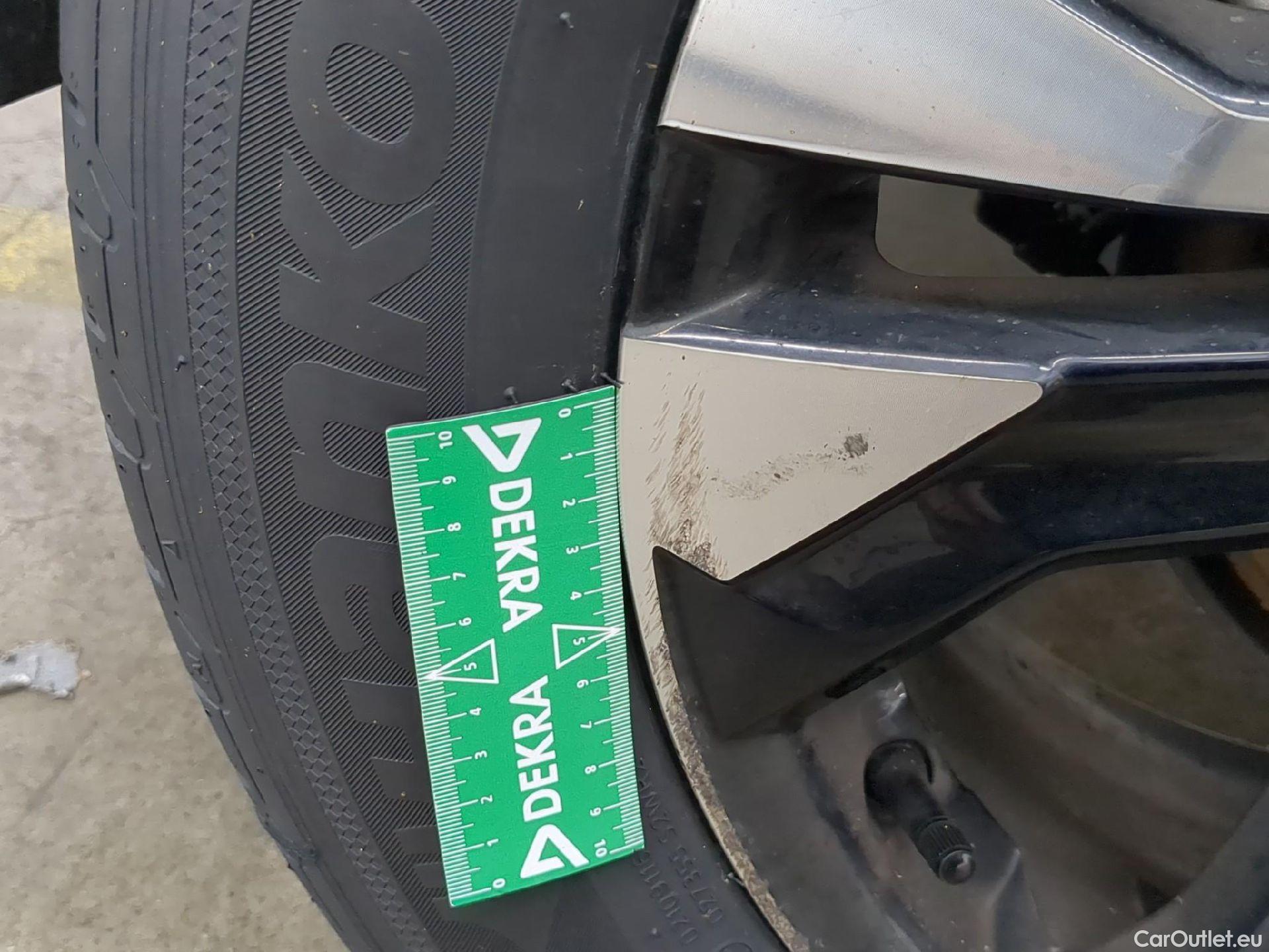  Peugeot  2008  Allure Business 1.5 HDi 110CV BVM6 E6d #9