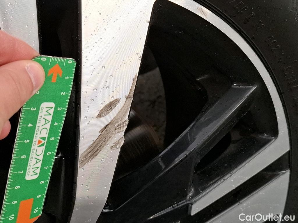  Peugeot  3008 PEUGEOT  / 2020 / 5P / SUV BlueHDi 130 S&S EAT8 GT #14