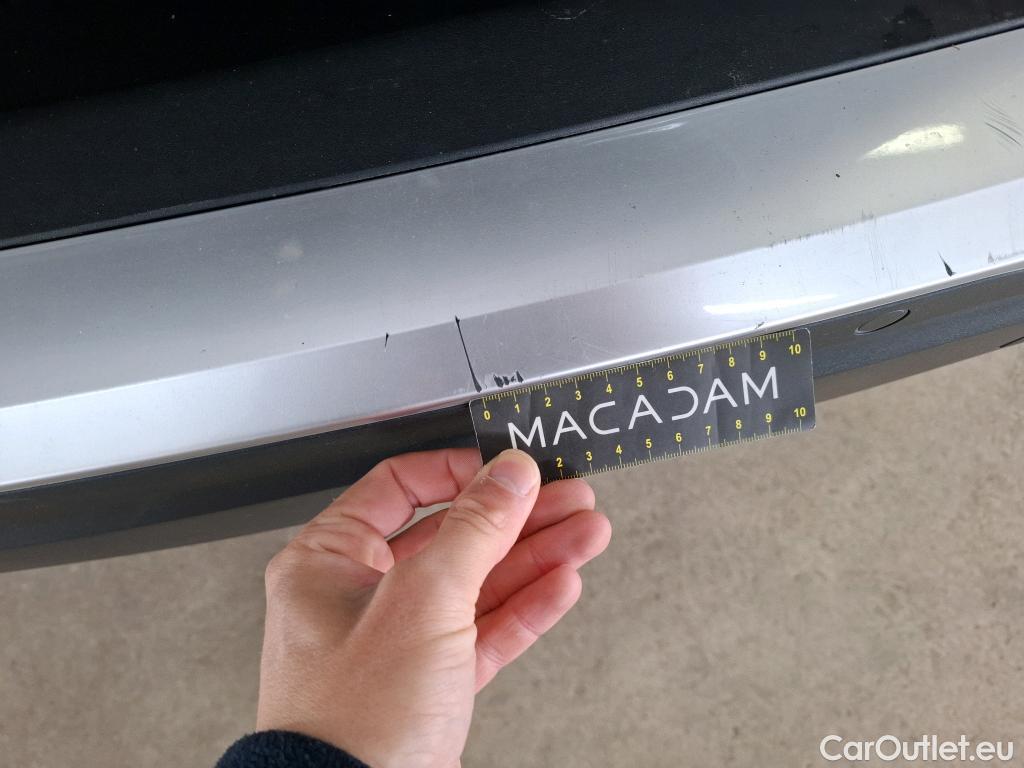  Peugeot  2008  Active Pack 1.5 HDi 110CV BVM6 E6d #40