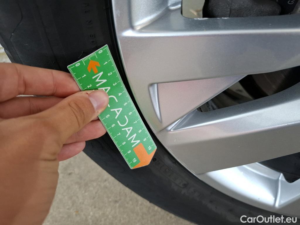  Peugeot  3008  Active Pack 1.5 HDi 130CV BVA8 E6d #12