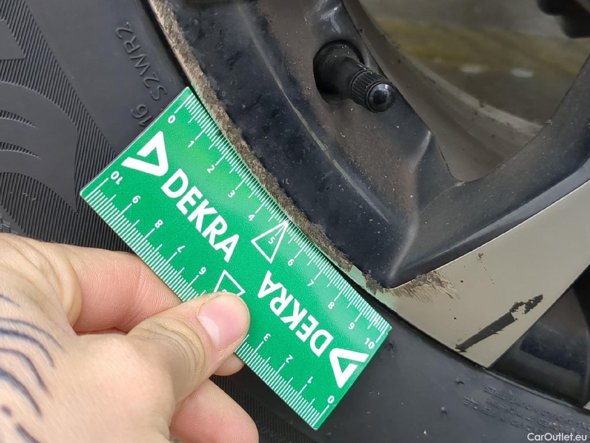  Peugeot  2008  Allure Business 1.5 HDi 110CV BVM6 E6d #7