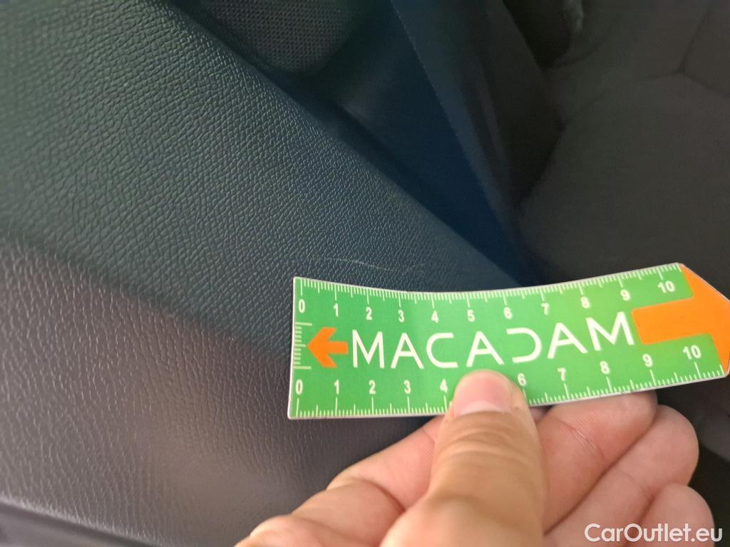  Peugeot  3008  Active Pack 1.5 HDi 130CV BVA8 E6d #18