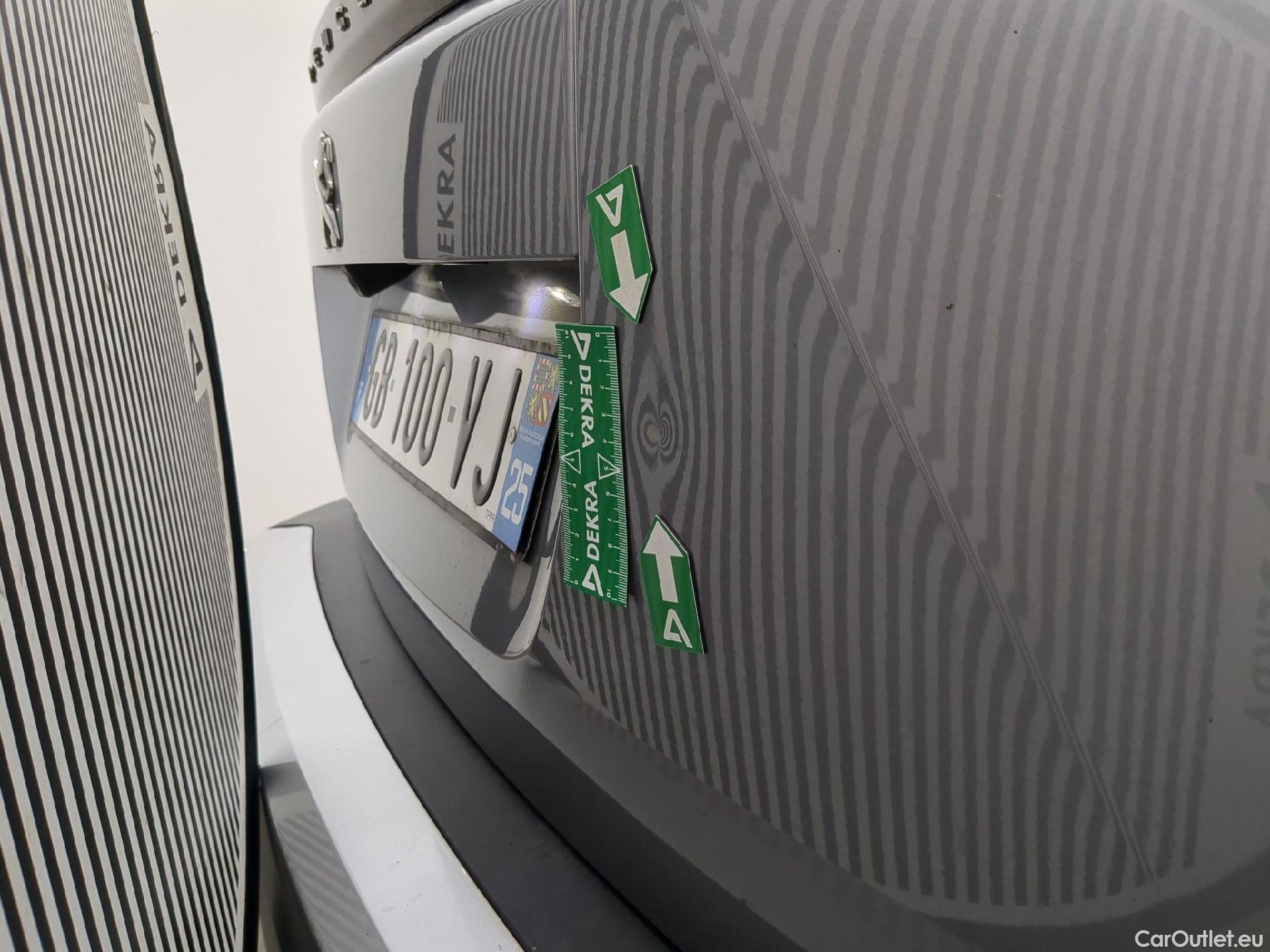  Peugeot  2008  Allure Business 1.5 HDi 110CV BVM6 E6d #54