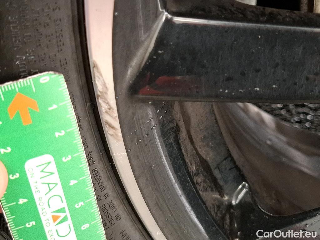  Peugeot  3008 PEUGEOT  / 2020 / 5P / SUV BlueHDi 130 S&S EAT8 GT #22