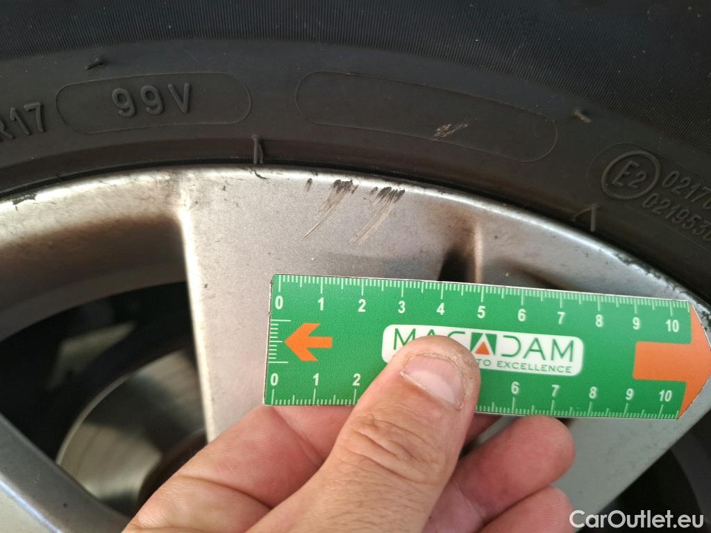  Peugeot  5008  Active Business 1.5 HDi 130CV BVA8 E6dT #18