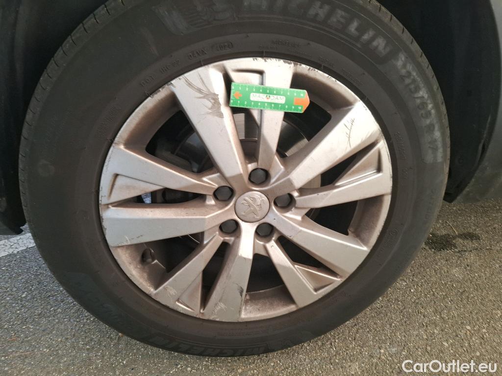  Peugeot  5008  Active Business 1.5 HDi 130CV BVA8 E6dT #24