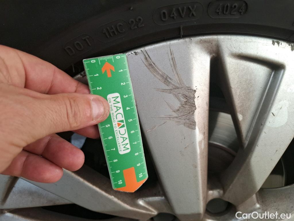  Peugeot  5008  Active Business 1.5 HDi 130CV BVA8 E6dT #26