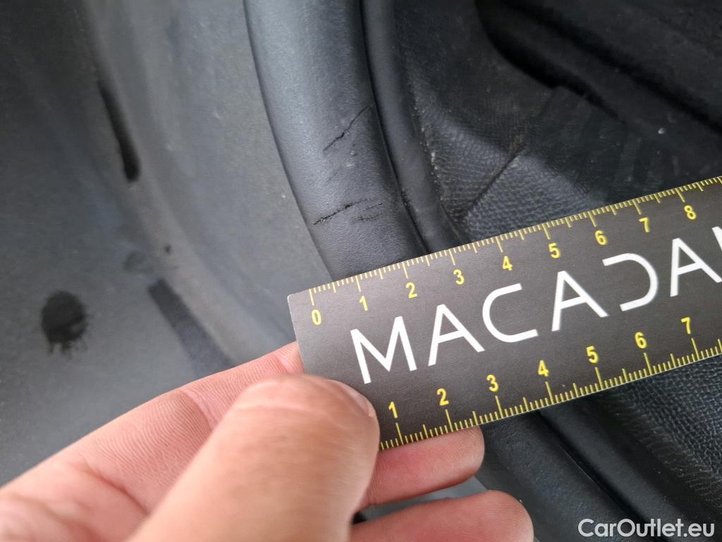  Peugeot  5008  Allure 1.5 HDi 130CV BVA8 E6dT #33