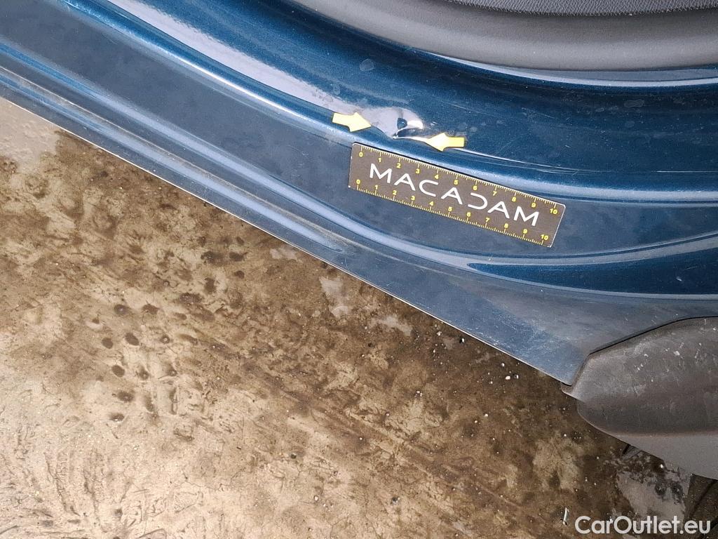  Peugeot  5008  Road Trip 1.5 HDi 130CV BVA8 7 Sieges E6d #9