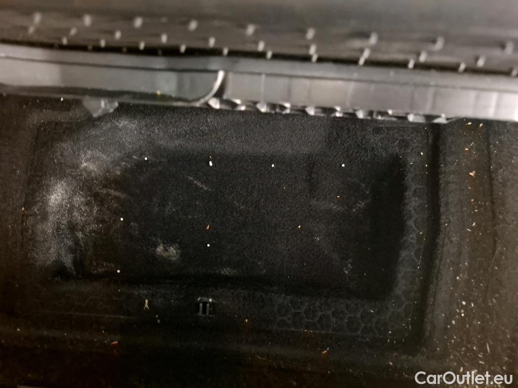  Peugeot  5008  Active Business 1.5 HDi 130CV BVA8 E6dT #45