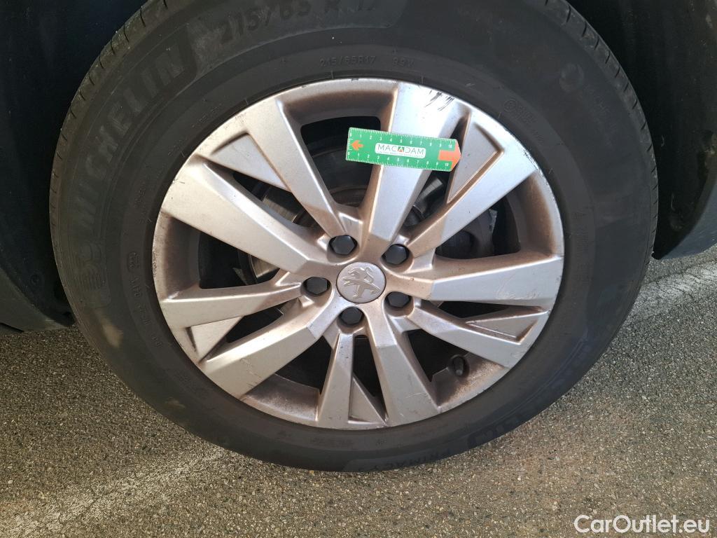  Peugeot  5008  Active Business 1.5 HDi 130CV BVA8 E6dT #17