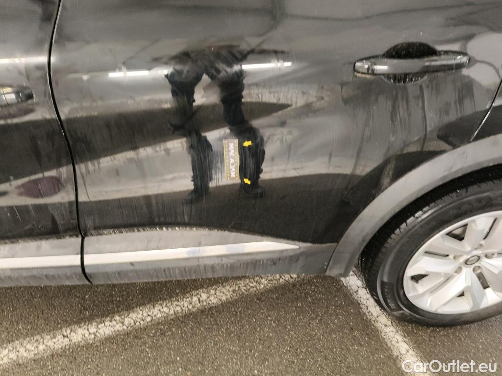  Renault  Captur  II Business 1.5 dCi 95CV BVM6 E6dT #26