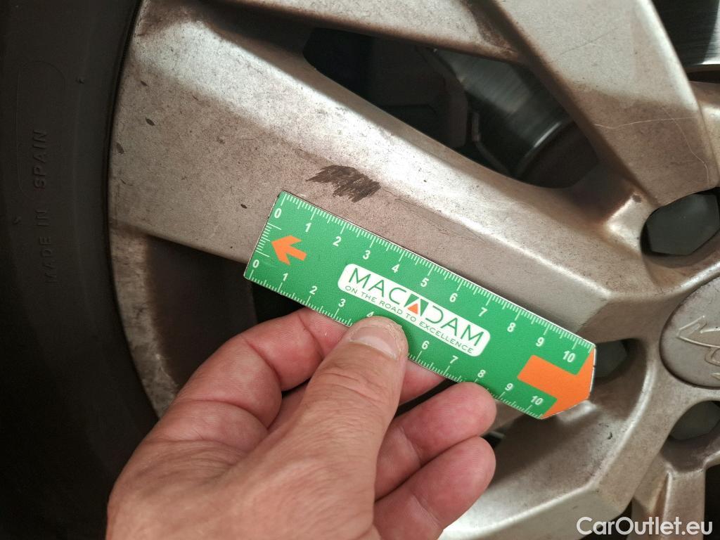  Peugeot  5008  Active Business 1.5 HDi 130CV BVA8 E6dT #15