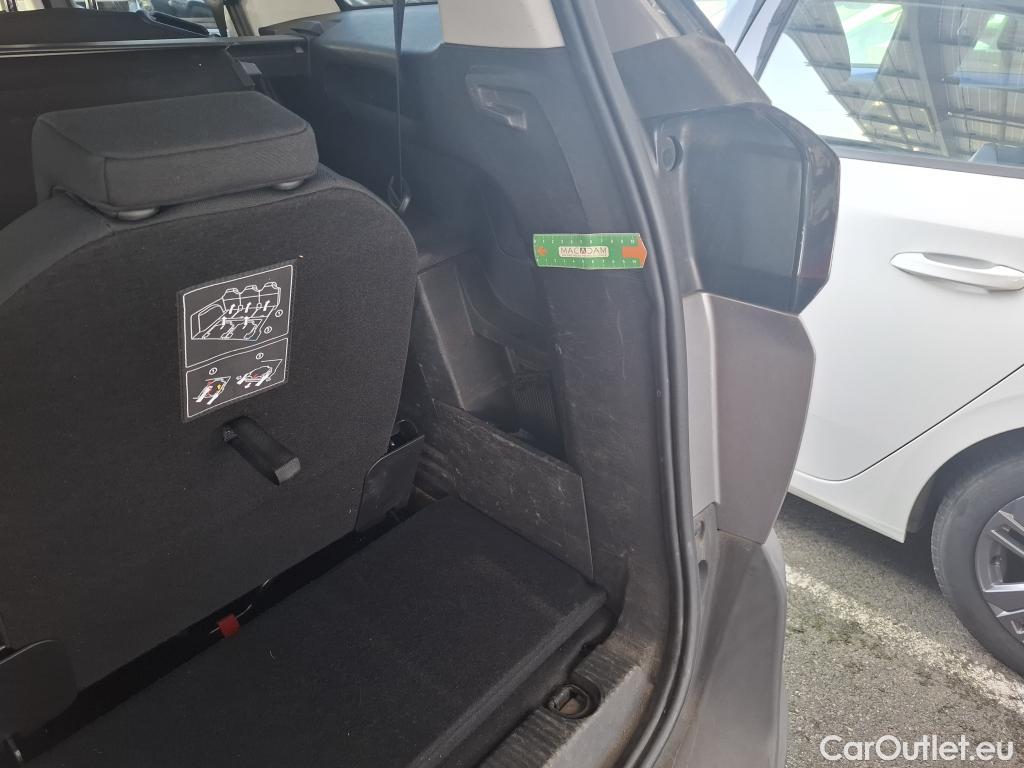  Peugeot  5008  Active Business 1.5 HDi 130CV BVA8 E6dT #63