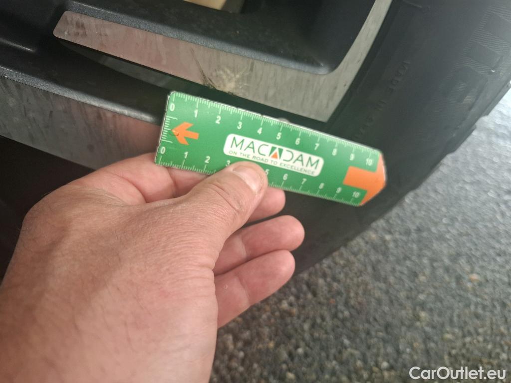  Peugeot  5008  Allure Business 1.5 HDi 130CV BVA8 E6d #25