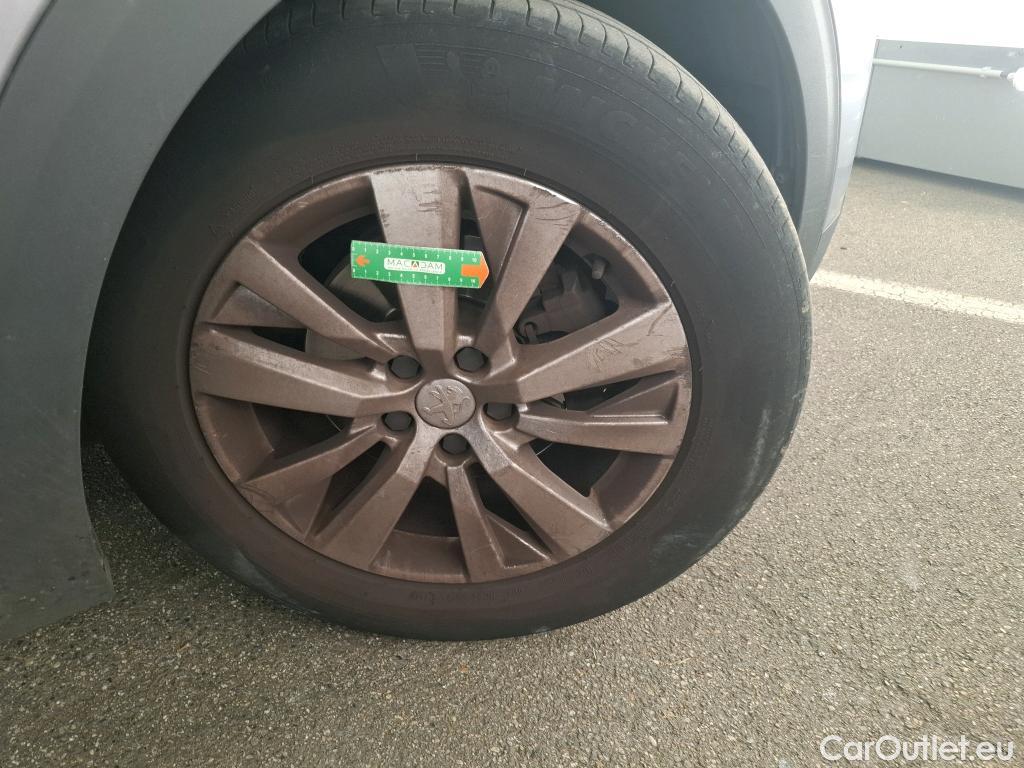  Peugeot  5008  Active Business 1.5 HDi 130CV BVA8 E6dT #32