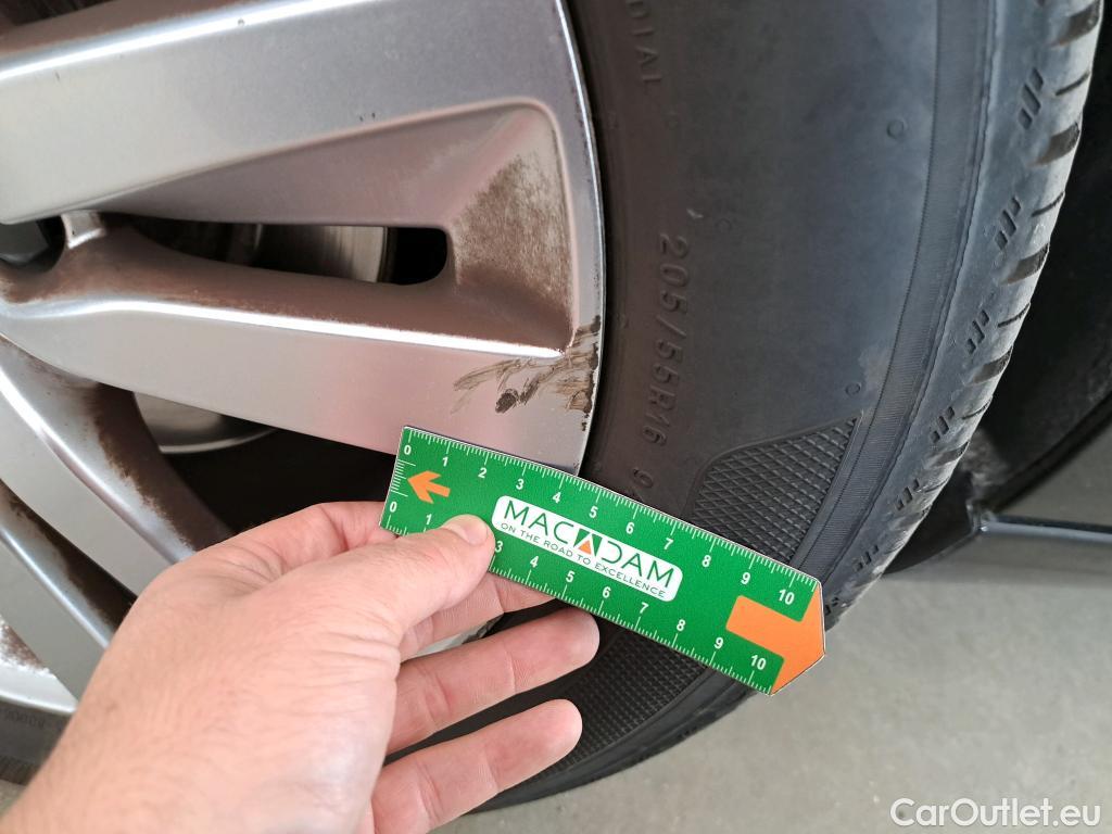  Peugeot  308  Active Business 1.5 HDi 130CV BVM6 E6d #51