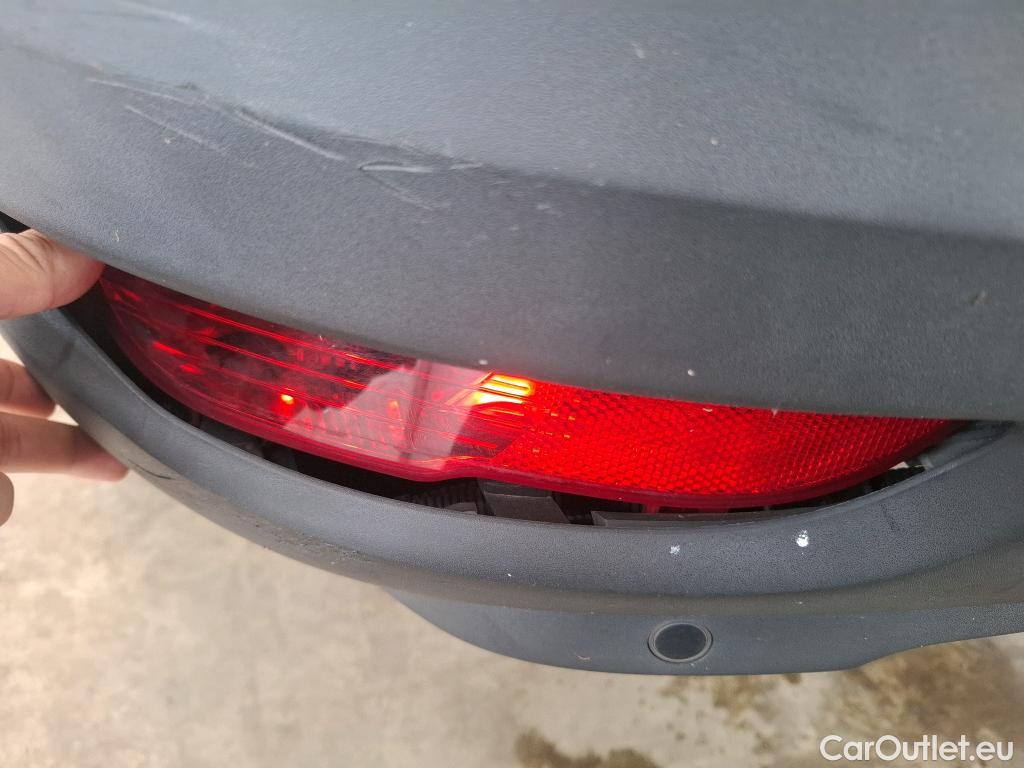  Peugeot  5008  Active Business 1.5 HDi 130CV BVA8 7 Sieges E6d #44