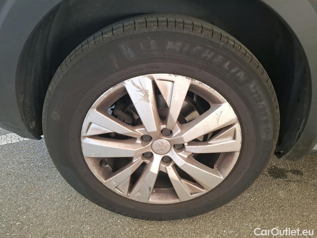  Peugeot  5008  Active Business 1.5 HDi 130CV BVA8 E6dT #44