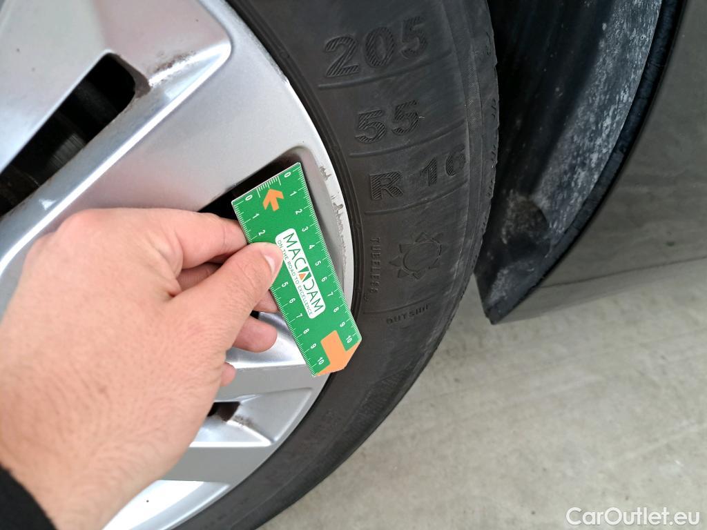  Peugeot  308  Active Business 1.5 HDi 130CV BVM6 E6d #43