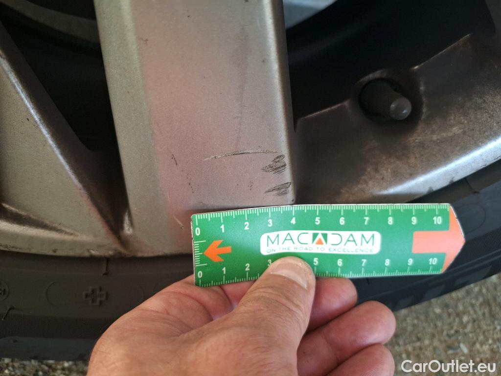  Peugeot  5008  Active Business 1.5 HDi 130CV BVA8 E6dT #20