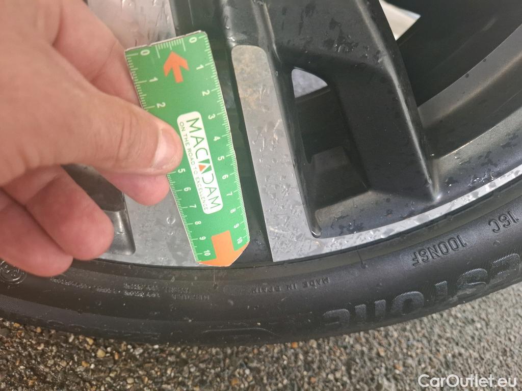  Peugeot  5008  Allure Business 1.5 HDi 130CV BVA8 E6d #37