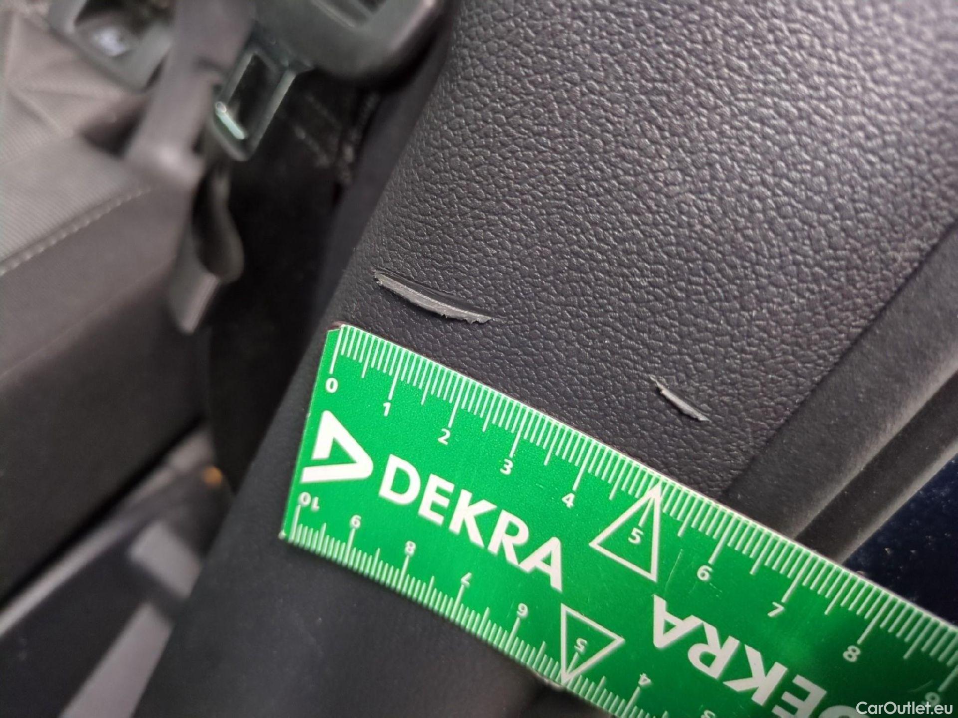  Volkswagen  Tiguan VOLKSWAGEN  / 2020 / 5P / SUV 2.0 TDI 150 DSG7 Life Business #2