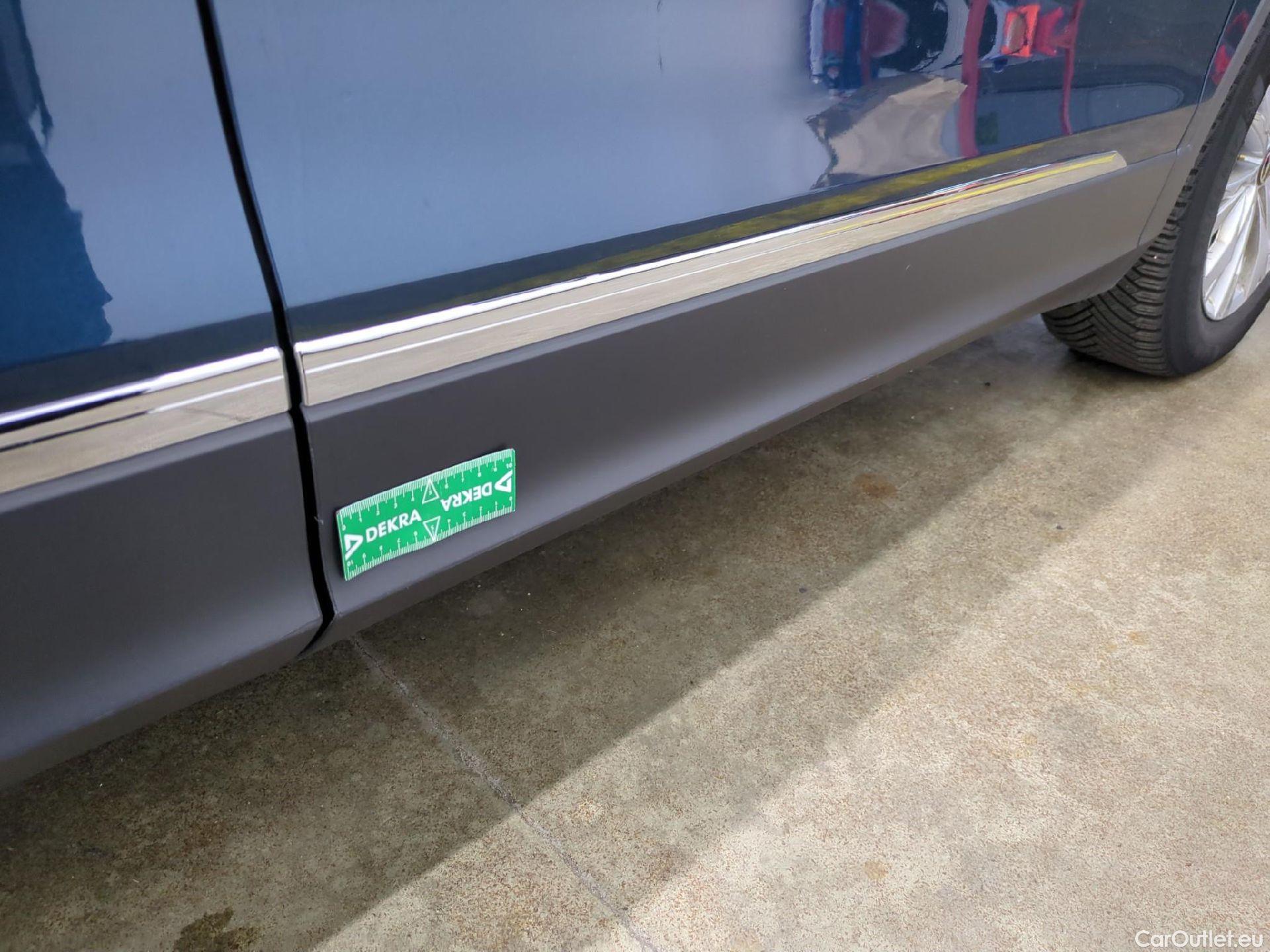  Volkswagen  Tiguan VOLKSWAGEN  / 2020 / 5P / SUV 2.0 TDI 150 DSG7 Life Business #21