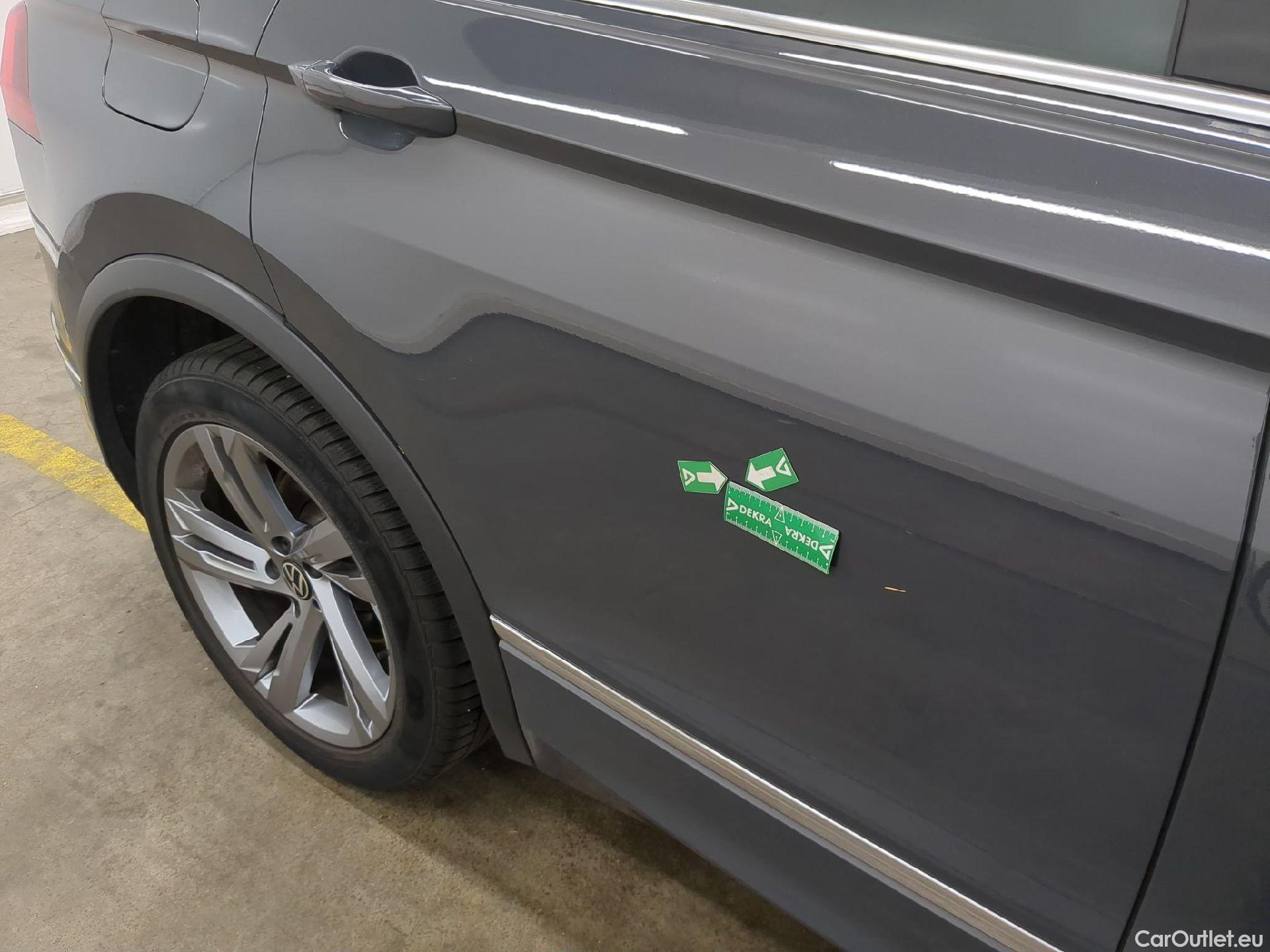  Volkswagen  Tiguan VOLKSWAGEN  / 2020 / 5P / SUV 2.0 TDI 150 DSG7 R-Line #17