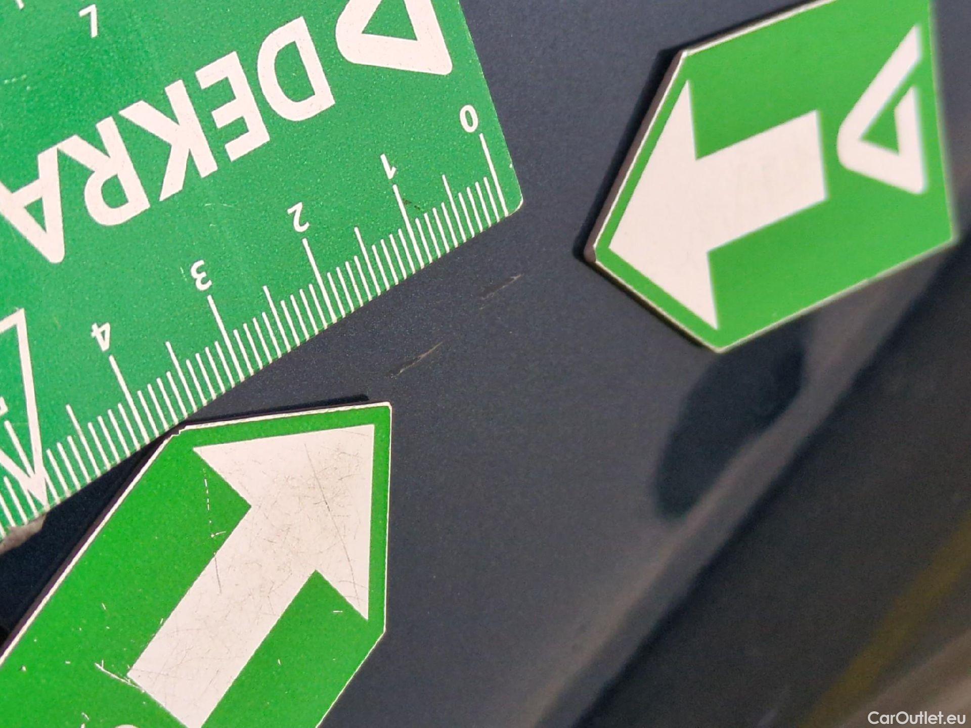  Volkswagen  Tiguan VOLKSWAGEN  / 2020 / 5P / SUV 2.0 TDI 150 DSG7 Life Business #17