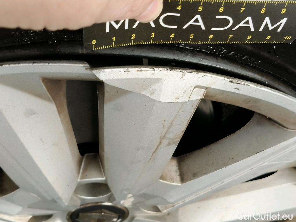  Renault  Megane  IV Grandtour Business 1.5 dCi 115CV BVA7 E6d #41