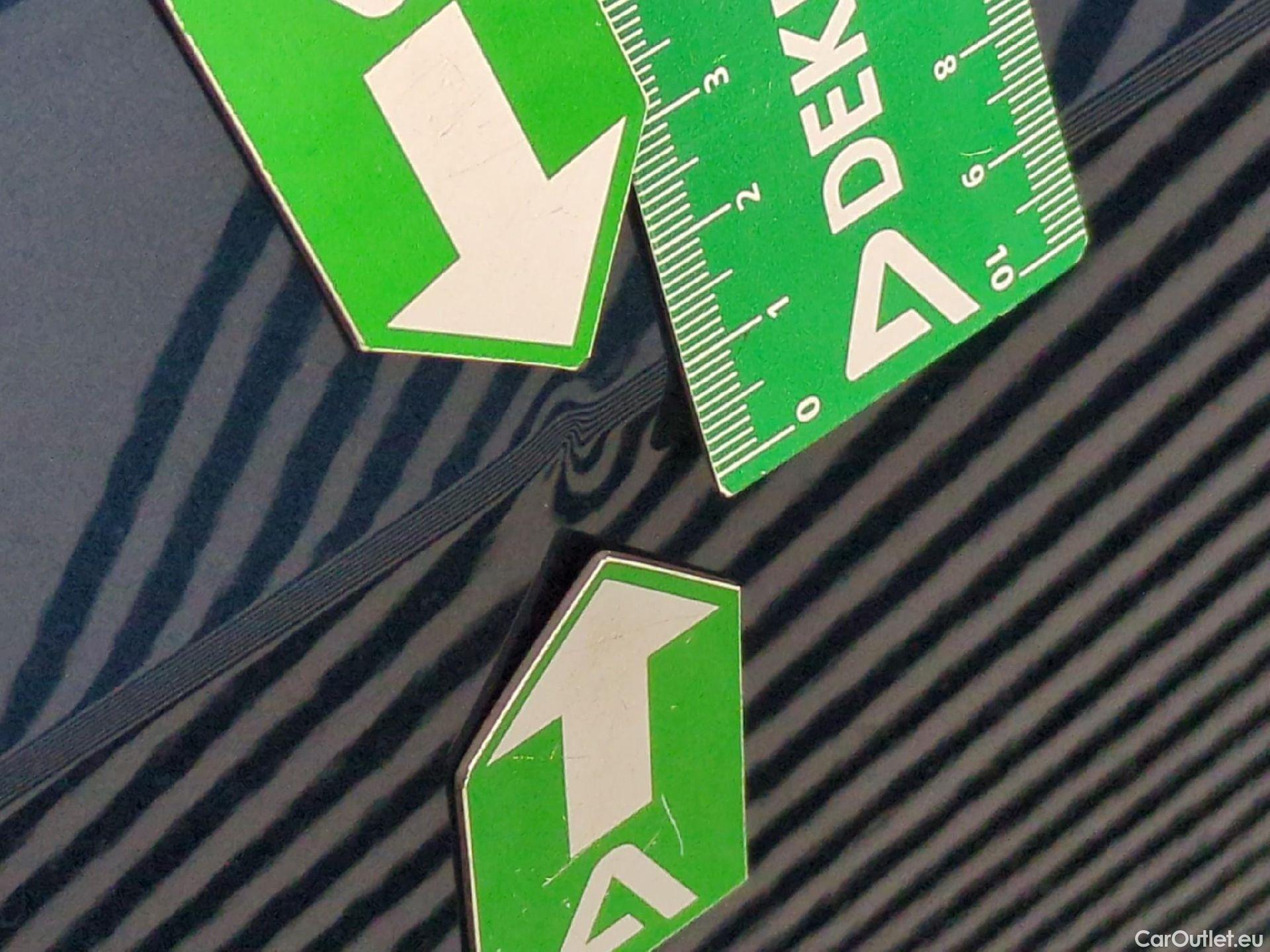  Volkswagen  Tiguan VOLKSWAGEN  / 2020 / 5P / SUV 2.0 TDI 150 DSG7 Life Business #15