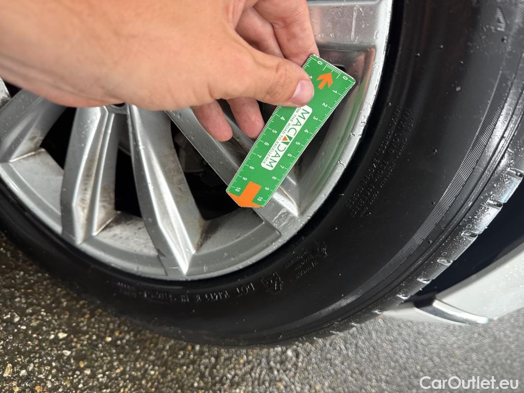  Volkswagen  Passat VOLKSWAGEN  SW / 2019 / 5P / Break 2.0 TDI EVO 150 DSG7 SW LOUNGE #13