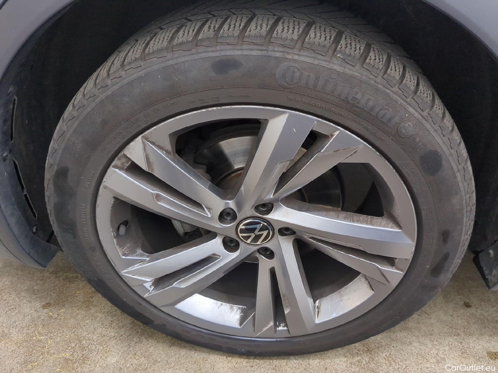  Volkswagen  Tiguan VOLKSWAGEN  / 2020 / 5P / SUV 2.0 TDI 150 DSG7 R-Line #7