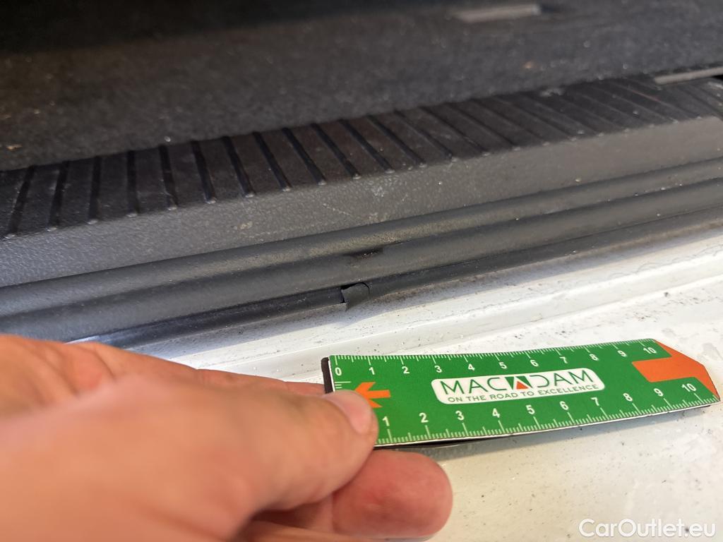  Volkswagen  Passat VOLKSWAGEN  SW / 2019 / 5P / Break 2.0 TDI EVO 150 DSG7 SW LOUNGE #2