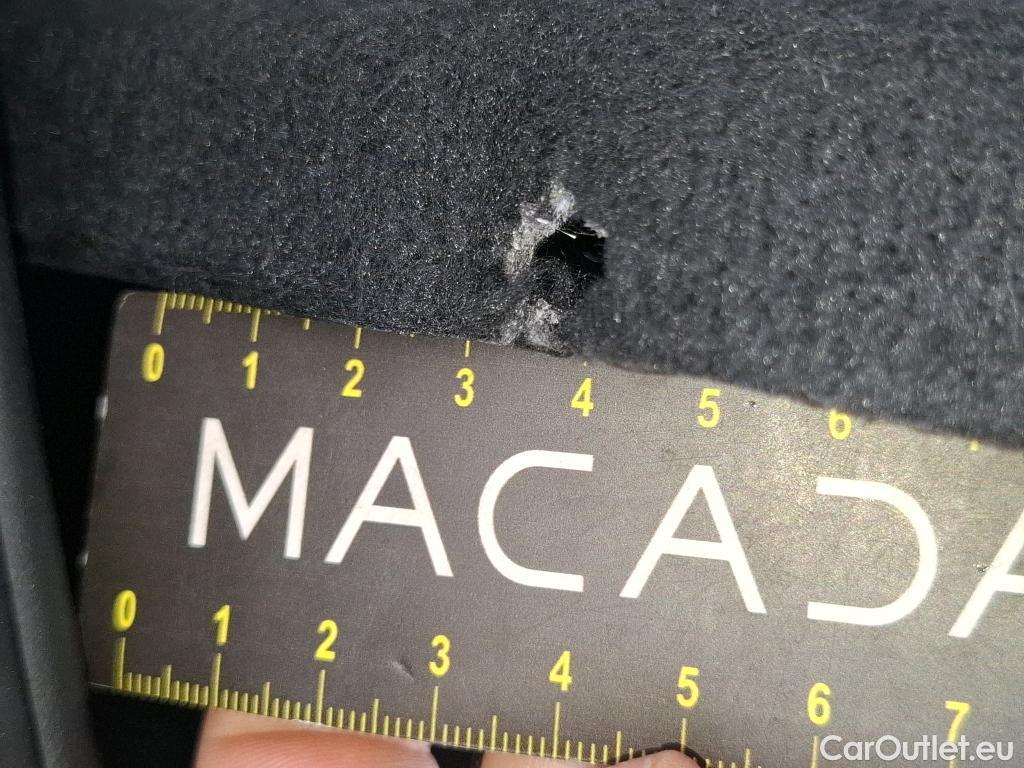  Peugeot  208  Premium 1.5 HDi 100CV BVM6 E6d #51