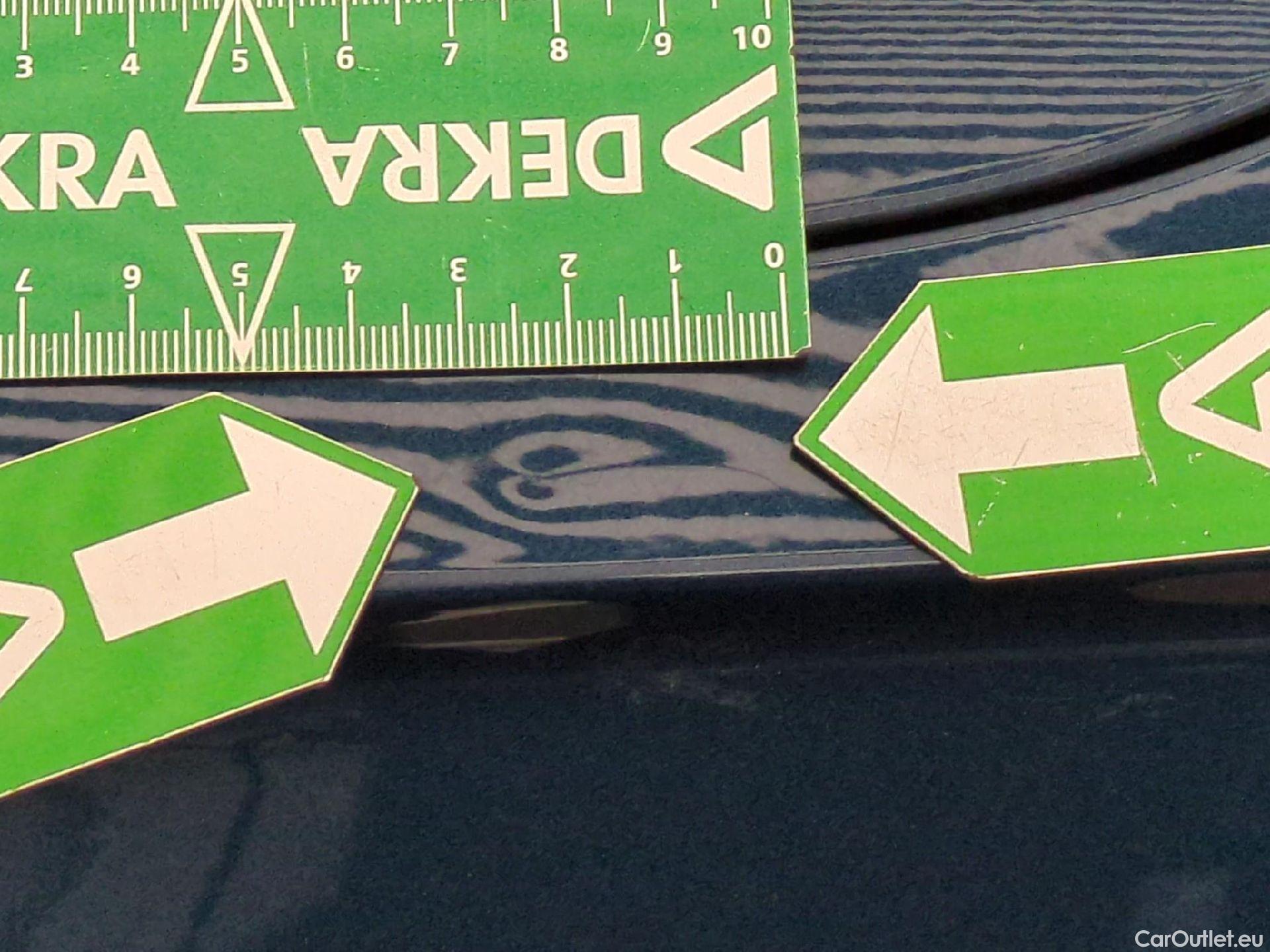  Volkswagen  Tiguan VOLKSWAGEN  / 2020 / 5P / SUV 2.0 TDI 150 DSG7 Life Business #39