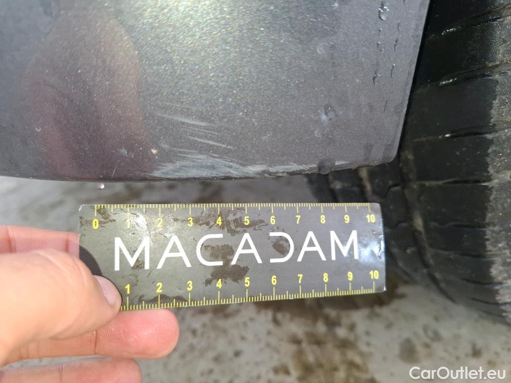  Peugeot  208  Premium 1.5 HDi 100CV BVM6 E6d #38