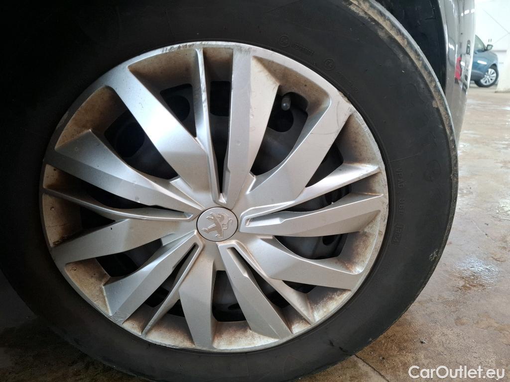  Peugeot  208  Premium 1.5 HDi 100CV BVM6 E6d #40