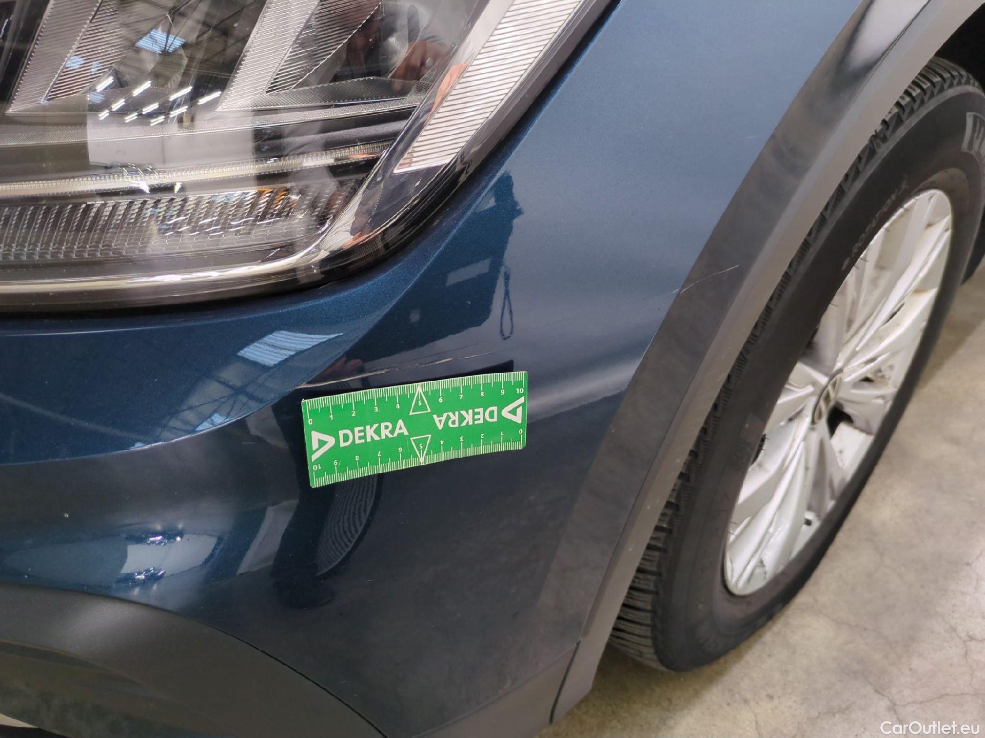  Volkswagen  Tiguan VOLKSWAGEN  / 2020 / 5P / SUV 2.0 TDI 150 DSG7 Life Business #26