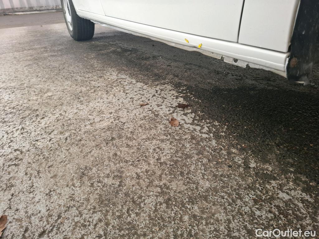  Opel  Combo OPEL  / 2018 / 4P / Fourgonnette 1.5 diesel 100chL1H1/stand CARGO PACK C #1