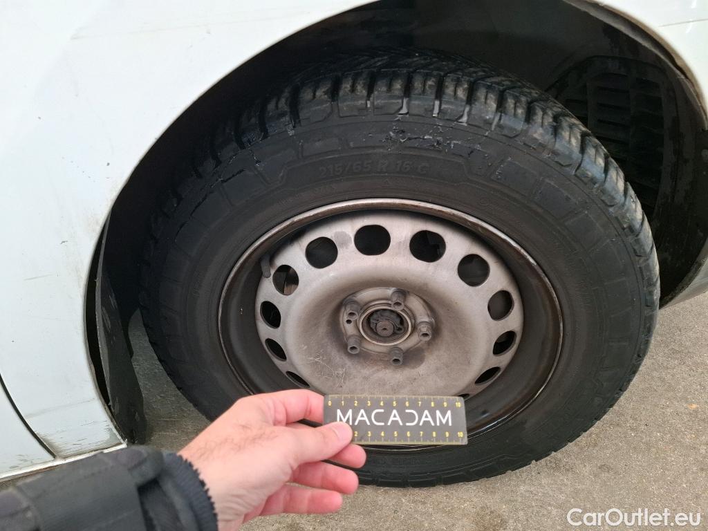  Citroen  Jumpy  Fourgon Club M 2.0 BlueHDi 120CV BVM6 E6dT #32