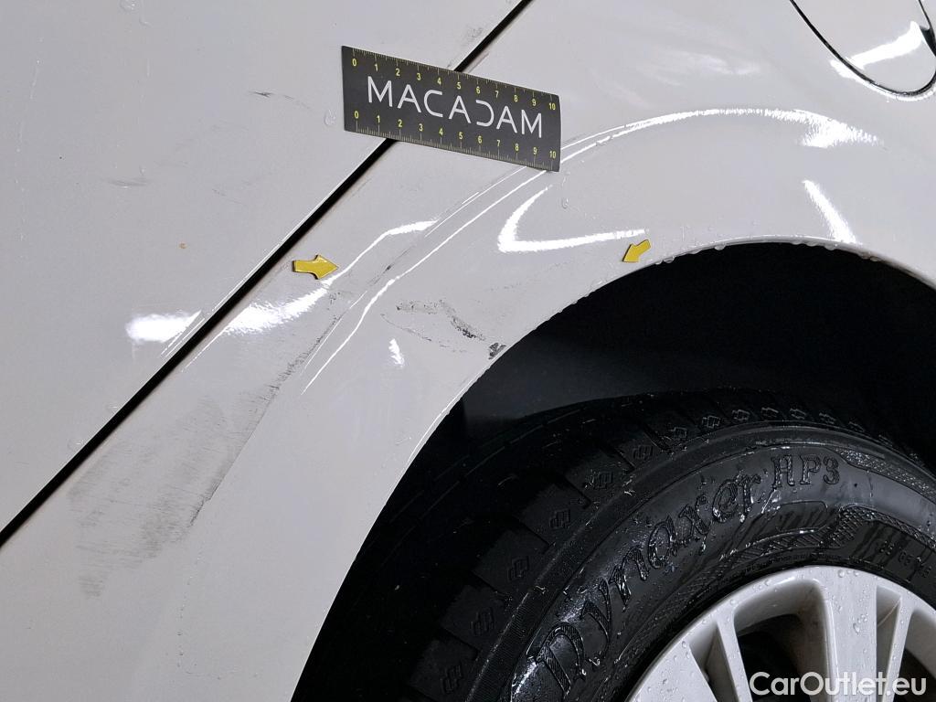  Peugeot  208  Affaire Premium Pack 1.5 HDi 100CV BVM5 E6dT #2